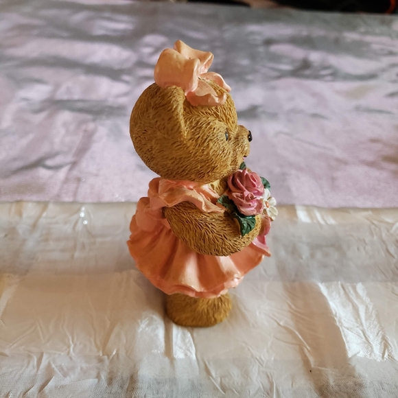 Teddy With Flowers Figurine - Picture 4 of 7